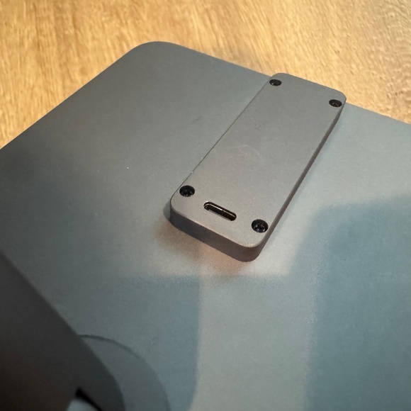 Lululook iPad Stand for iPad Pro 11 M4 (2024) Magnet Adjustable 360 Degree - Picture 7 of 11